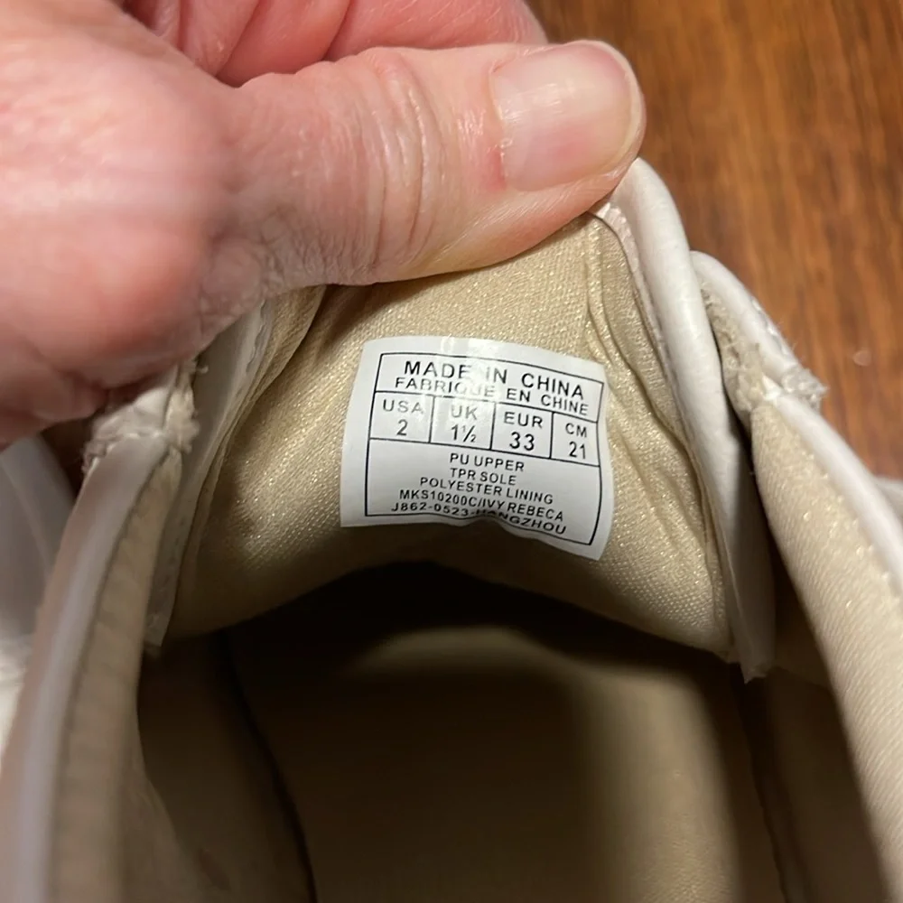 Michael Kors Girls Cream White Signature Logo Lace Up Sneakers Size 2